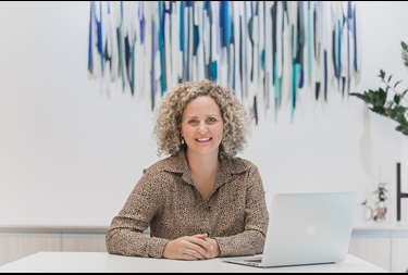 Dr Brooke Bullock